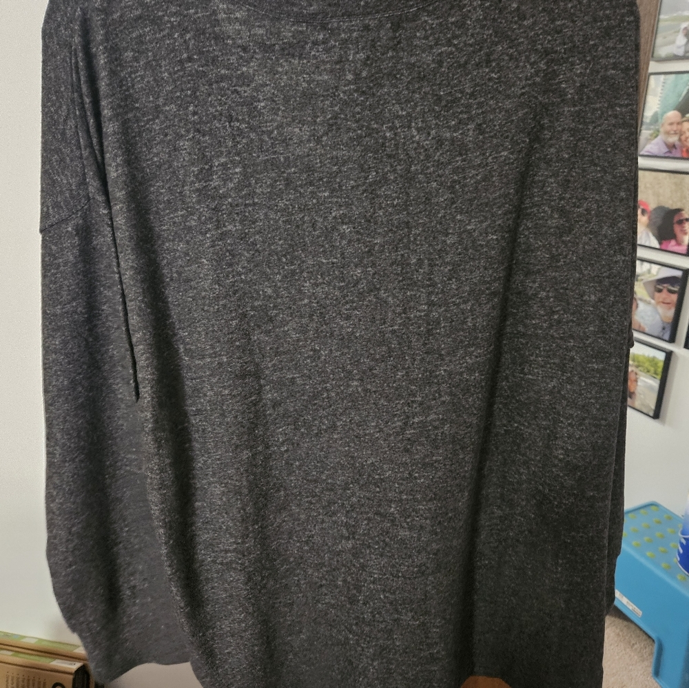 Treasure & bond sweater v neck soft knit XL - Picture 5 of 5
